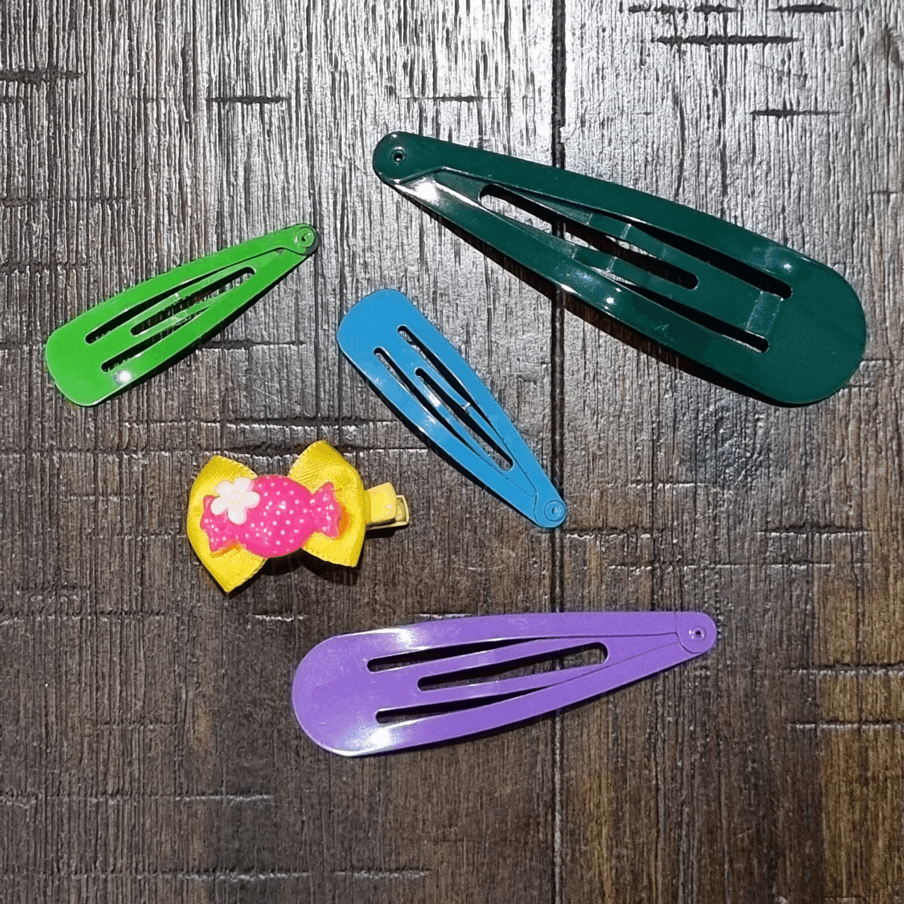 I want  clips in hair